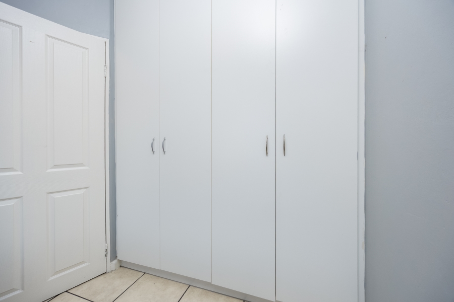 2 Bedroom Property for Sale in Stellendale Western Cape
